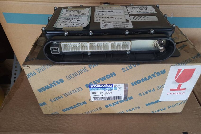 Komatsuさま専用 Electronics-[Other] Controller - 7826-24-3004 for Komatsu